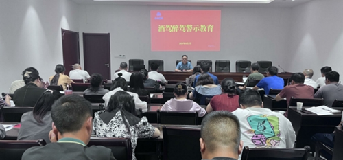 图片1 图片1