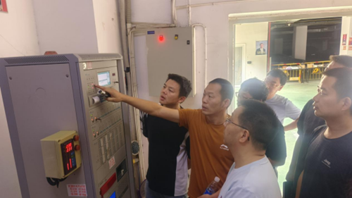图片1 图片1